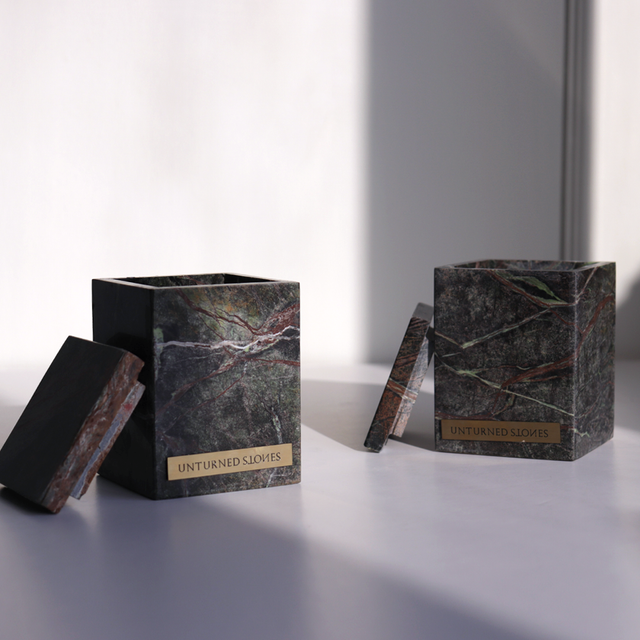 Forest Oud Candle